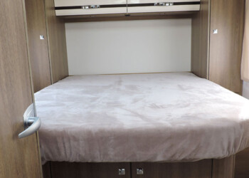 Doppelbett